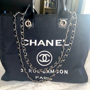 Chanel Essential 31 Rue Cambon Shopping Tote